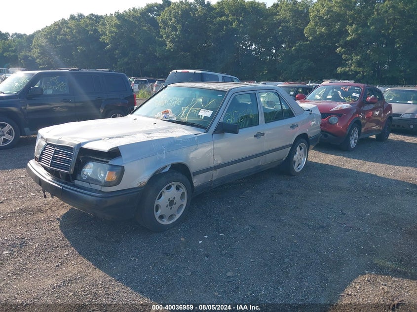 WDBEB33D6HA382779 1987 MERCEDES-BENZ  photo no. 2