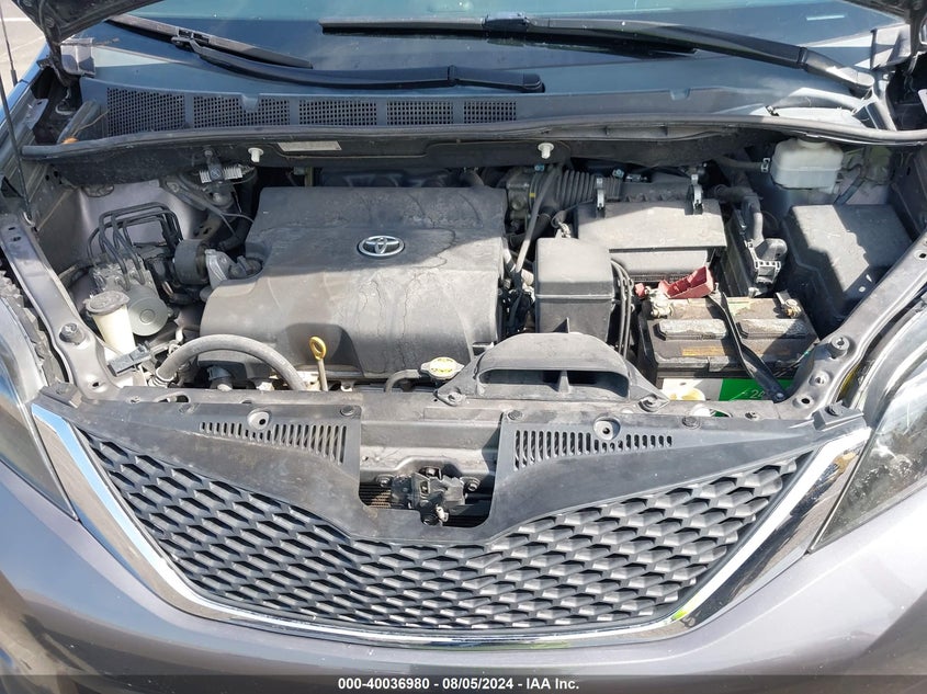 2012 Toyota Sienna Se 8 Passenger VIN: 5TDXK3DC6CS228195 Lot: 40036980