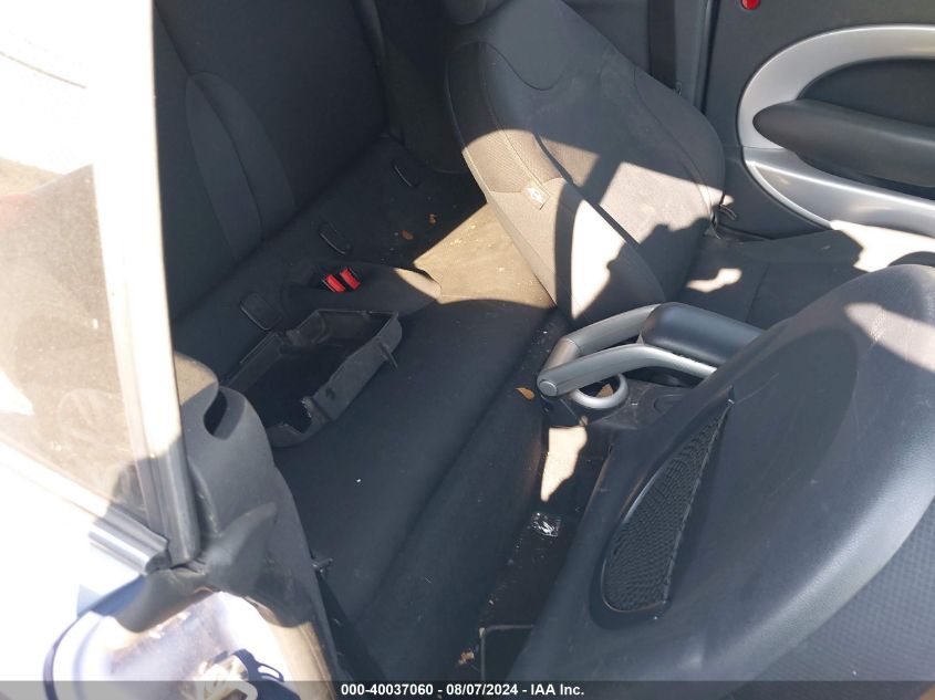 2006 Mini Cooper VIN: WMWRF33516TG16067 Lot: 40037060