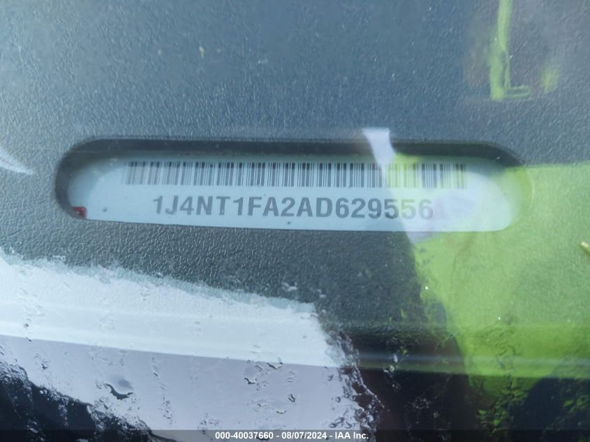 2010 Jeep Compass Sport VIN: 1J4NT1FA2AD629556 Lot: 40037660