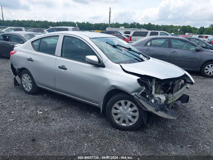 VIN 3N1CN7AP1JL818119 2018 NISSAN VERSA no.1