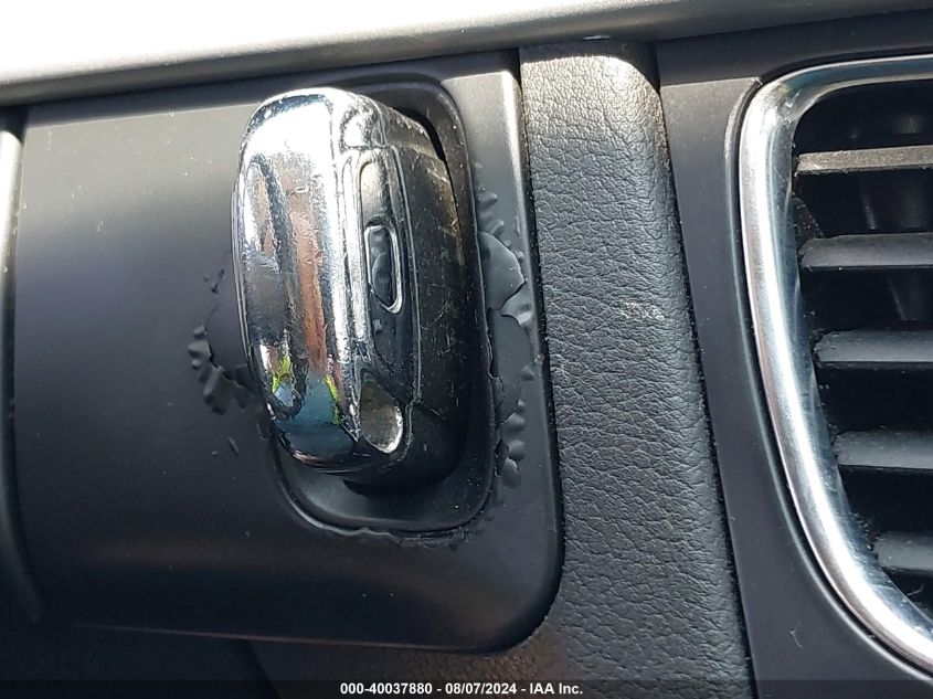 2010 Audi A4 2.0T Premium VIN: WAUAFAFL8AN023358 Lot: 40037880