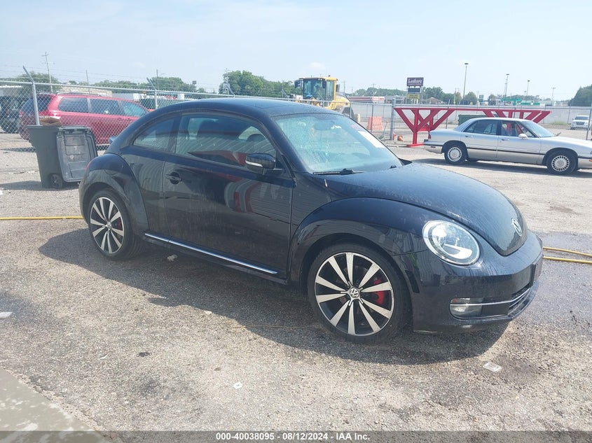 2013 VOLKSWAGEN BEETLE 2.0T TURBO - 3VWV67AT3DM608164