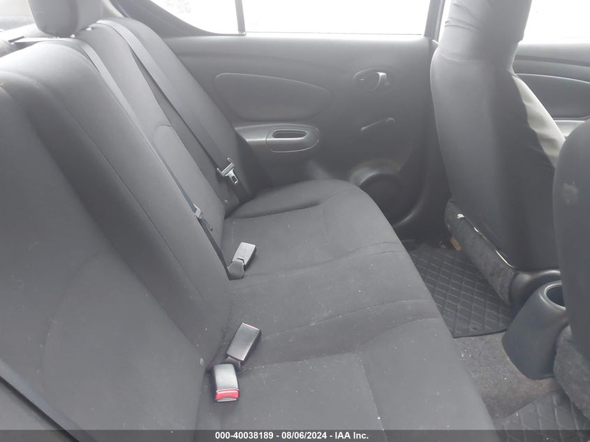 2015 Nissan Versa 1.6 S VIN: 3N1CN7AP4FL837917 Lot: 40038189