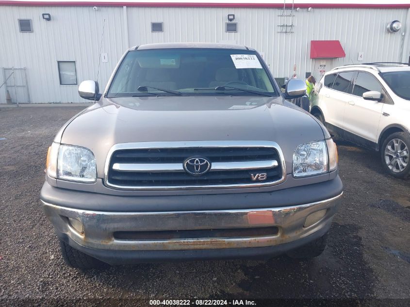 2000 Toyota Tundra Sr5 V8 VIN: 5TBBT4412YS031570 Lot: 40038222