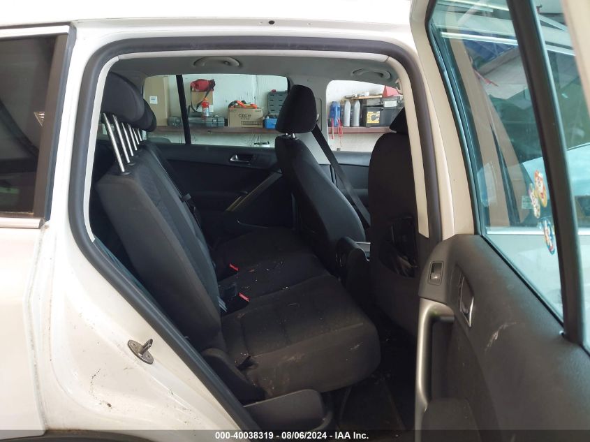 2010 Volkswagen Tiguan S/Se/Sel VIN: WVGAV7AX4AW503549 Lot: 40038319