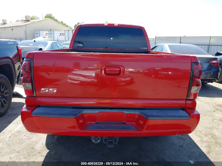 2004 Chevrolet Silverado 1500 Ss VIN: 2GCEK19N441127106 Lot: 40038329