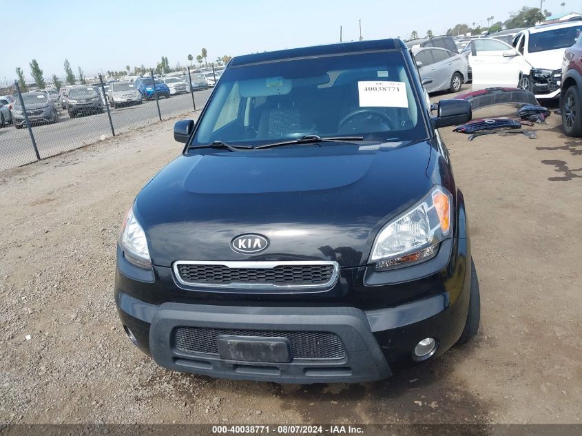 2011 Kia Soul +/!/Sport VIN: KNDJT2A21B7240689 Lot: 40038771