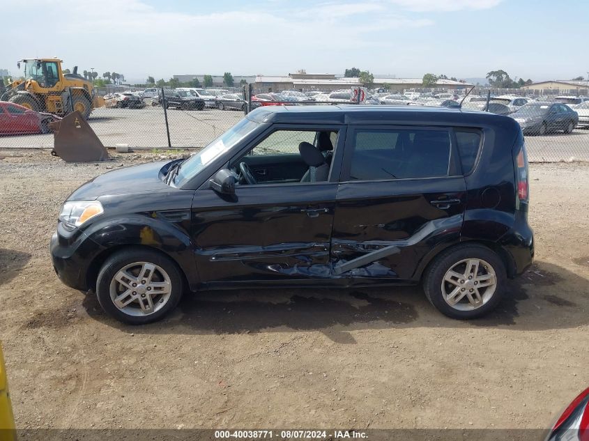 2011 Kia Soul +/!/Sport VIN: KNDJT2A21B7240689 Lot: 40038771