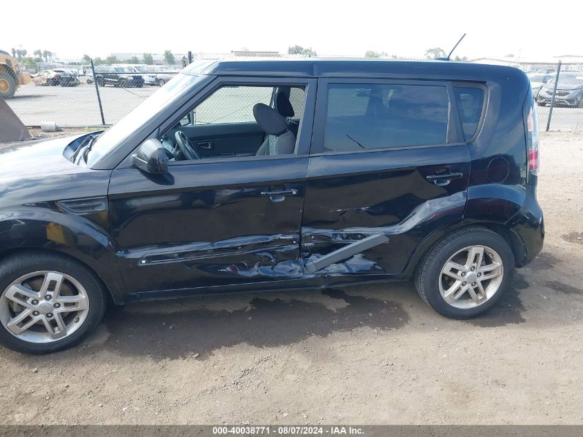 2011 Kia Soul +/!/Sport VIN: KNDJT2A21B7240689 Lot: 40038771