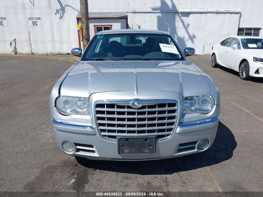 2008 Chrysler 300C Hemi VIN: 2C3KA63H78H158941 Lot: 40038923