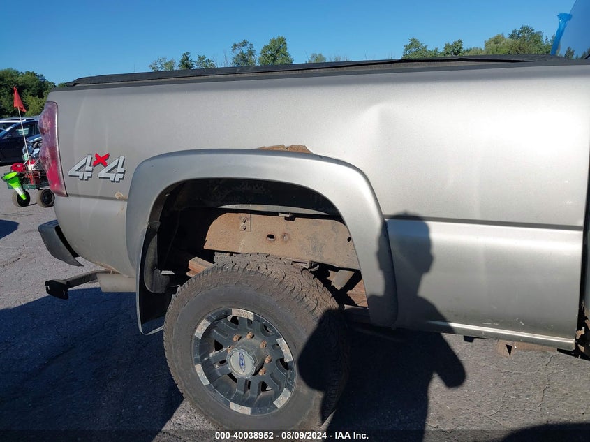 2003 Chevrolet Silverado K2500 Heavy Duty VIN: 1GCHK23143F165001 Lot: 40038952