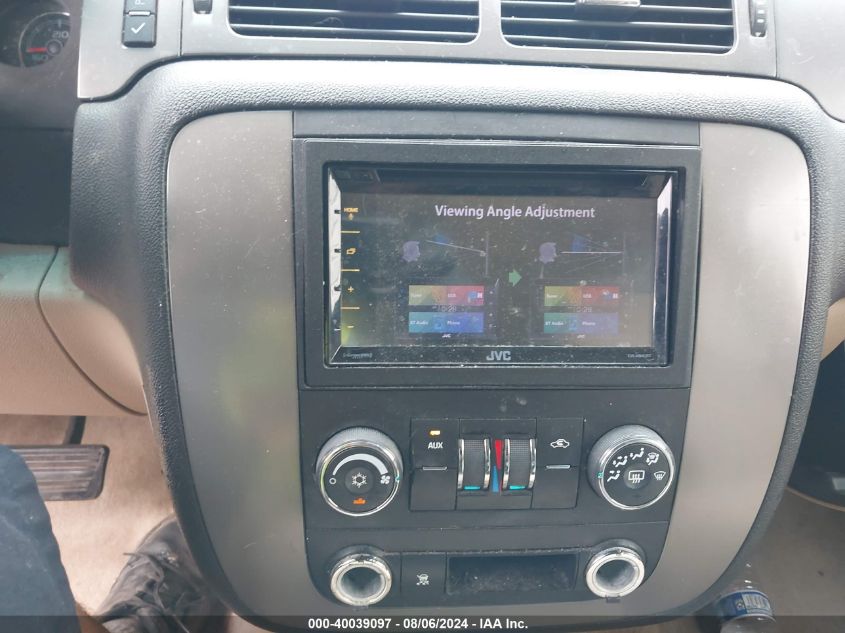 2008 Chevrolet Tahoe Ls VIN: 1GNFC13C38R163673 Lot: 40039097