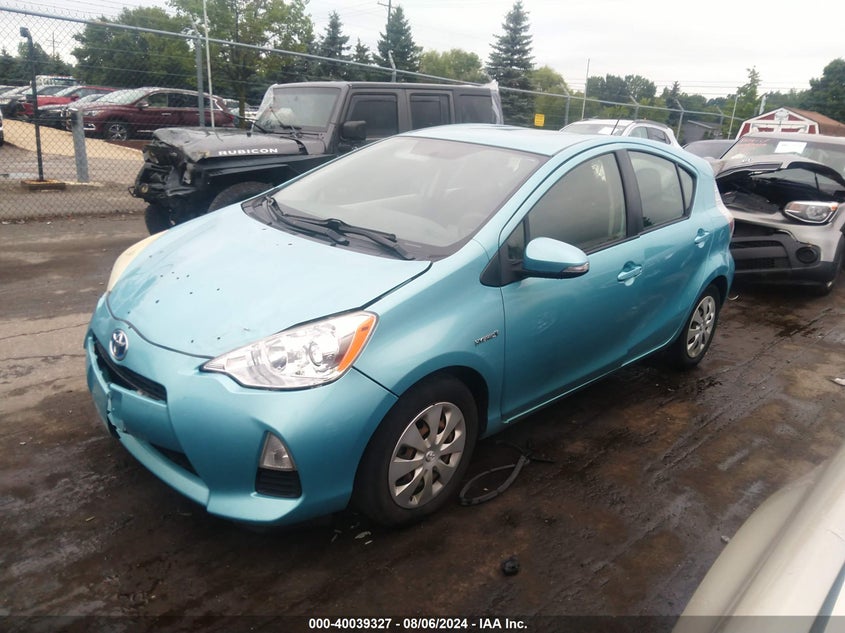 2013 TOYOTA PRIUS C - JTDKDTB35D1041777