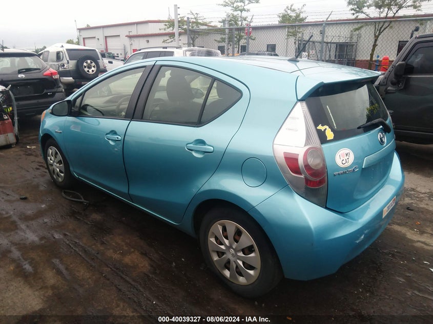 2013 TOYOTA PRIUS C - JTDKDTB35D1041777