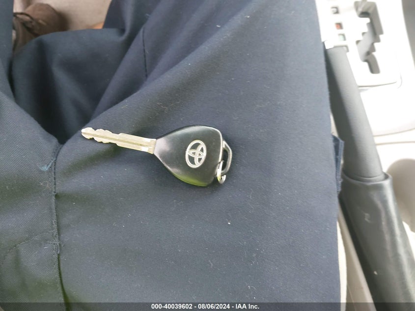 2013 TOYOTA COROLLA S/LE - 2T1BU4EE7DC977656