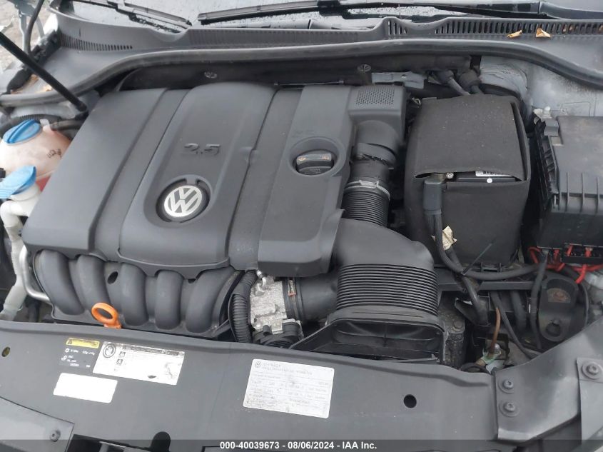 2013 Volkswagen Golf 2.5L 4-Door VIN: WVWDB7AJ3DW058330 Lot: 40039673