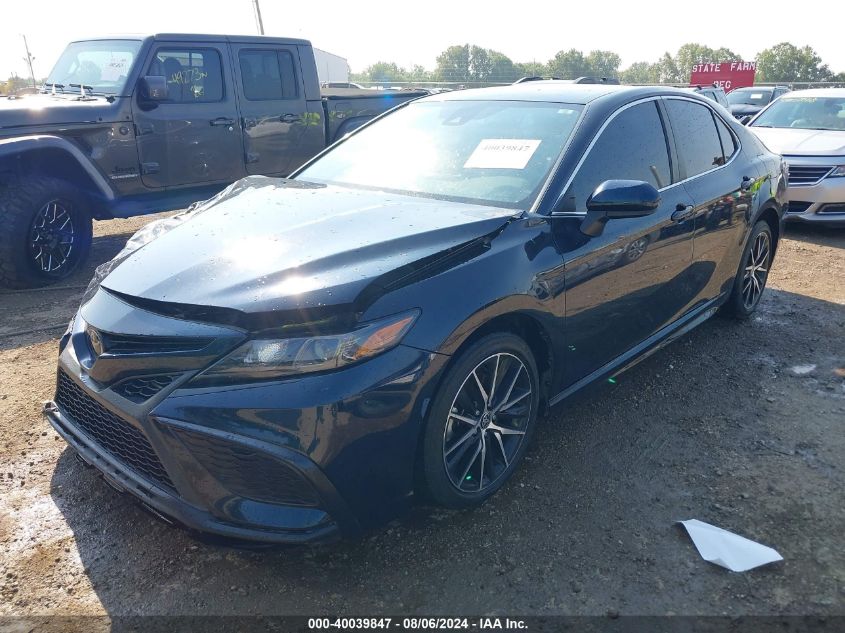 4T1G11AK1MU446315 2021 TOYOTA CAMRY - Image 2