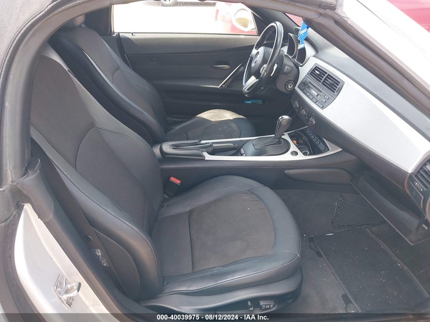 2006 BMW Z4 3.0I VIN: 4USBU33546LW69864 Lot: 40039975