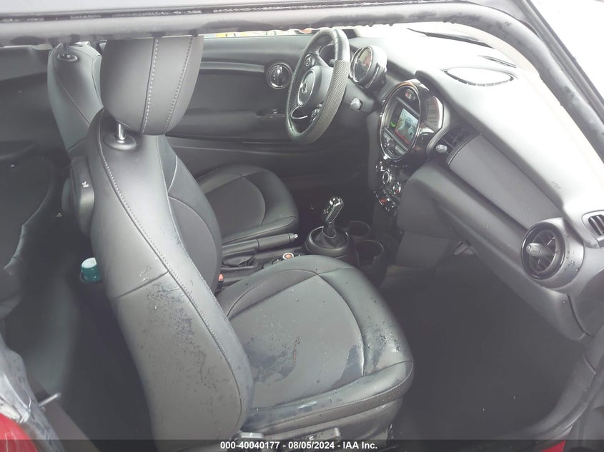 2021 Mini Hardtop Cooper VIN: WMWXR3C00M2N84490 Lot: 40040177