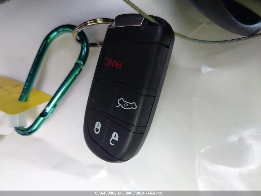 2C3CDZAG1JH325257 2018 Dodge Challenger Sxt