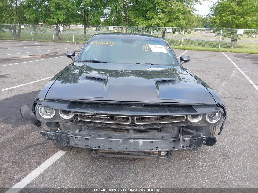 2C3CDZAG1JH325257 2018 Dodge Challenger Sxt