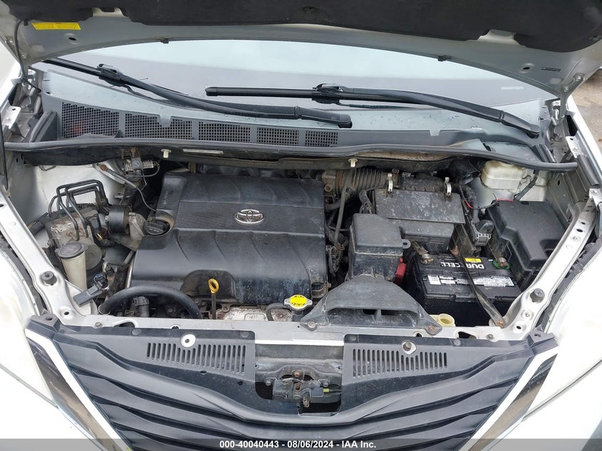 2011 Toyota Sienna Le V6 VIN: 5TDKK3DC8BS078034 Lot: 40040443