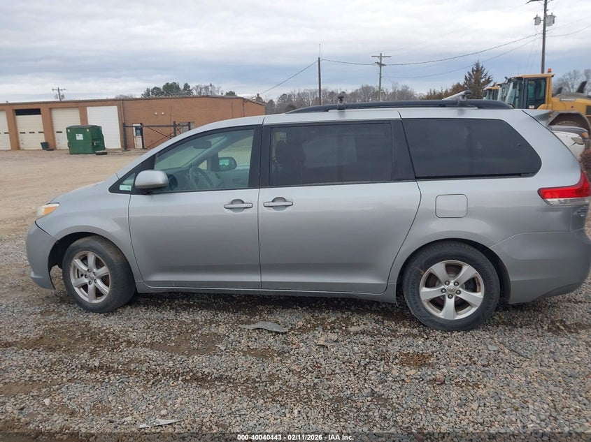 2011 Toyota Sienna Le V6 VIN: 5TDKK3DC8BS078034 Lot: 40040443