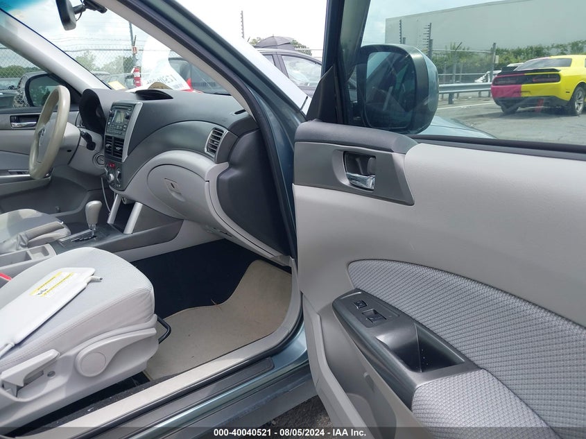 2012 Subaru Forester 2.5X Premium VIN: JF2SHACC8CH405821 Lot: 40040521