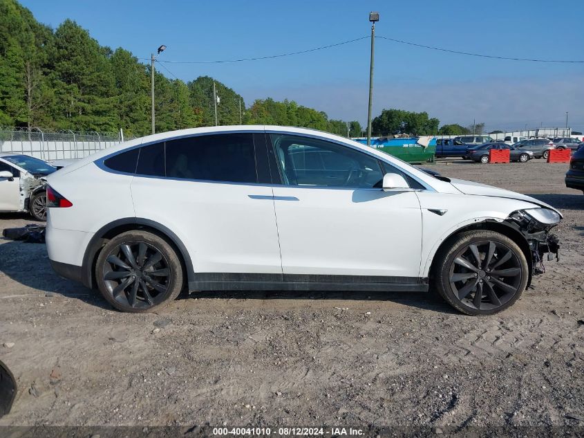 2018 Tesla Model X 100D/75D/P100D VIN: 5YJXCDE2XJF088761 Lot: 40041010