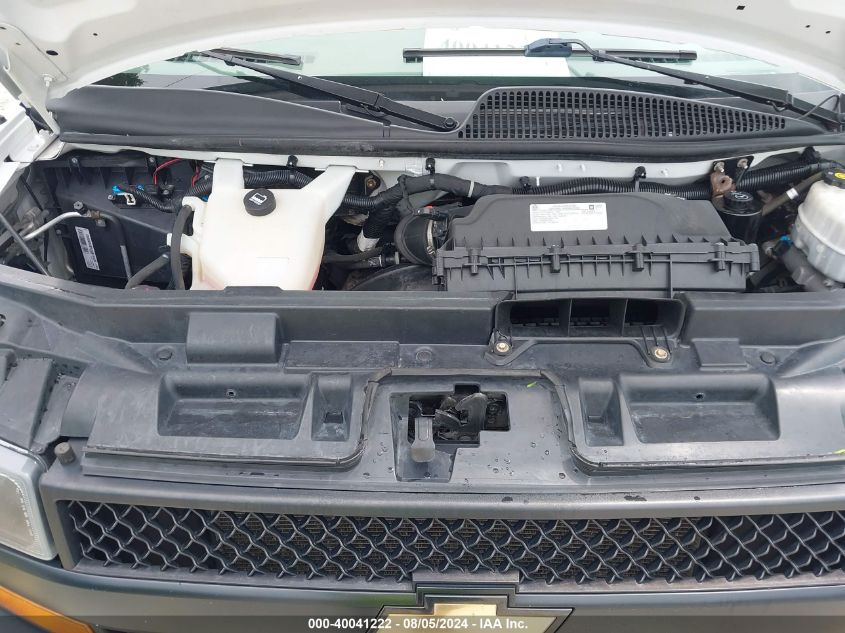 2019 Chevrolet Express 2500 Work Van VIN: 1GCWGAFPXK1143292 Lot: 40041222