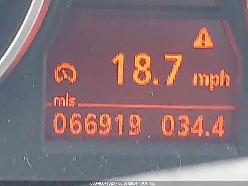 2006 BMW 325I VIN: WBAVB13596KR59226 Lot: 40041323