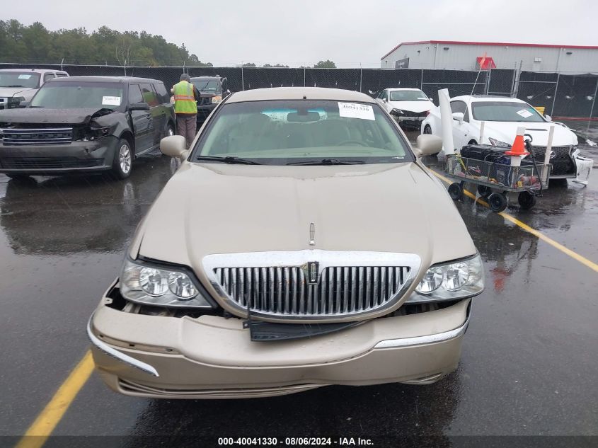 2006 Lincoln Town Car Signature VIN: 1LNHM81V06Y637251 Lot: 40041330