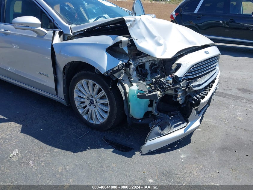 2013 Ford Fusion Hybrid Se VIN: 3FA6P0LU3DR202329 Lot: 40041808