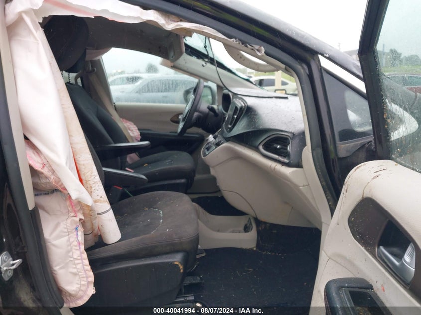 2017 CHRYSLER PACIFICA TOURING - 2C4RC1DG7HR812263