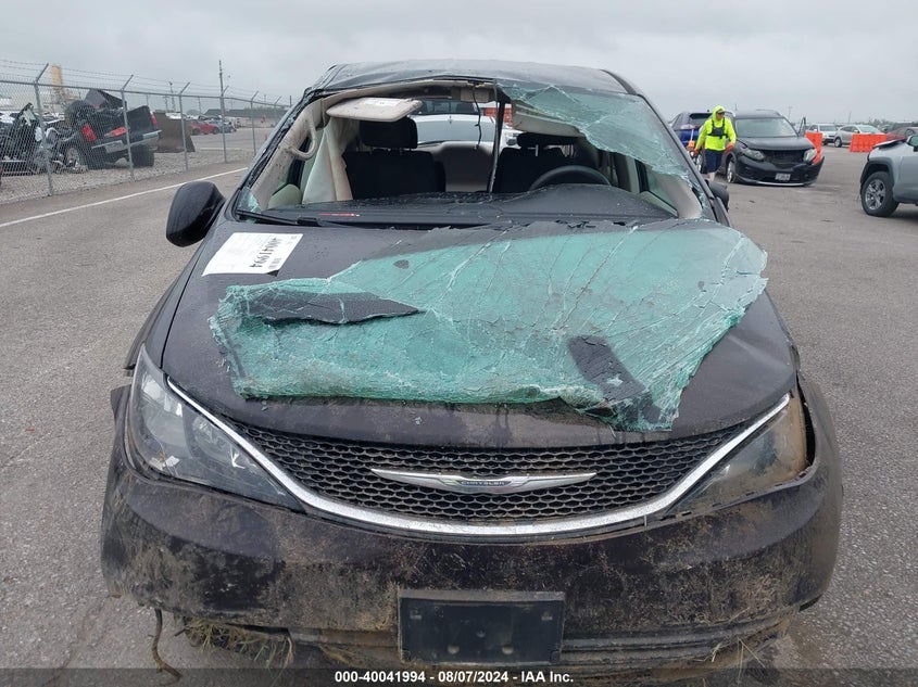 2017 CHRYSLER PACIFICA TOURING - 2C4RC1DG7HR812263