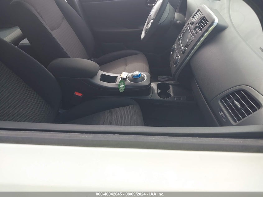 2016 Nissan Leaf S/Sl/Sv VIN: 1N4AZ0CP0GC308335 Lot: 40042045