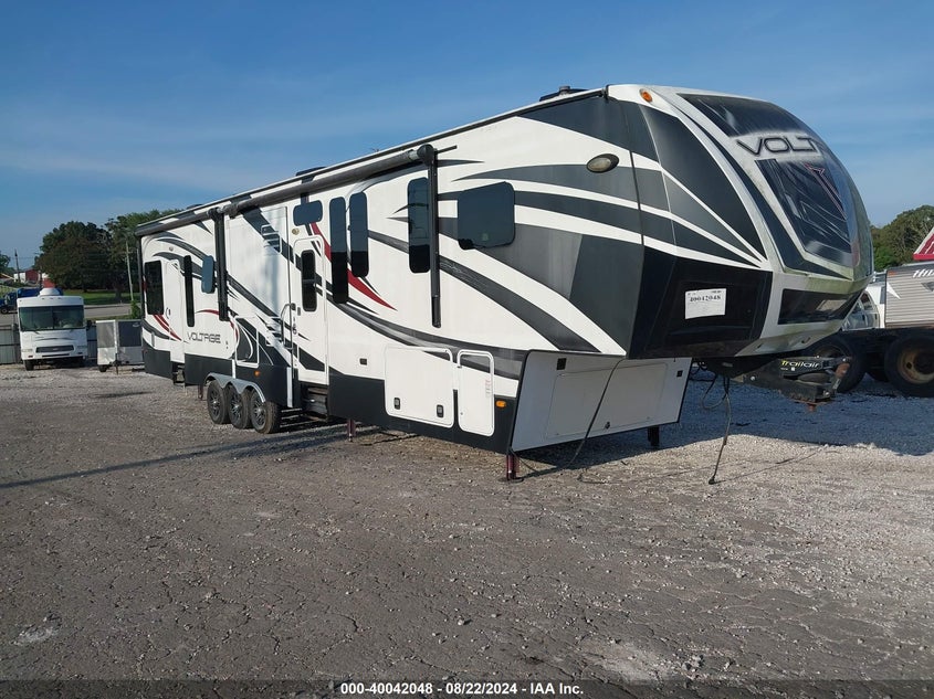 KEYSTONE VOLTAGE 2014. Lot# 40042048. VIN 4YDF39933EZ990046. Photo 1