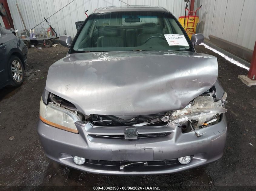 2000 Honda Accord 3.0 Ex VIN: 1HGCG1659YA026847 Lot: 40042398