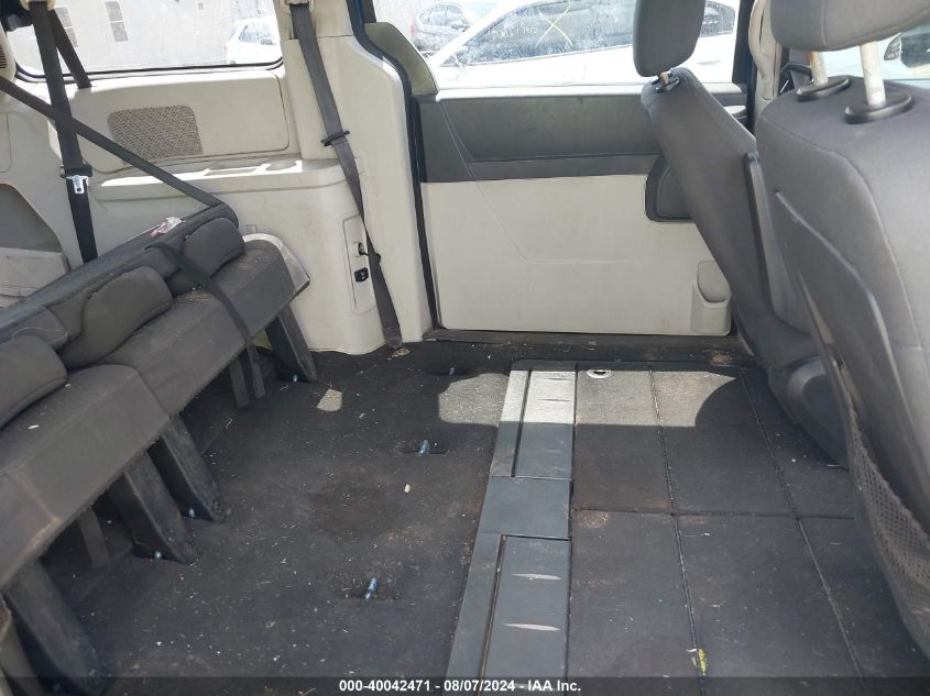 2010 Dodge Grand Caravan Sxt VIN: 2D4RN5D17AR179804 Lot: 40042471