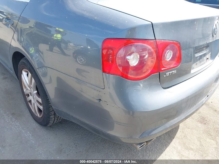 2007 Volkswagen Jetta Wolfsburg Edition VIN: 3VWEG81K77M123752 Lot: 40042575