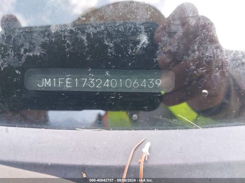 2004 Mazda Rx-8 6 Speed Manual/Sport Automatic VIN: JM1FE173240106439 Lot: 40042707