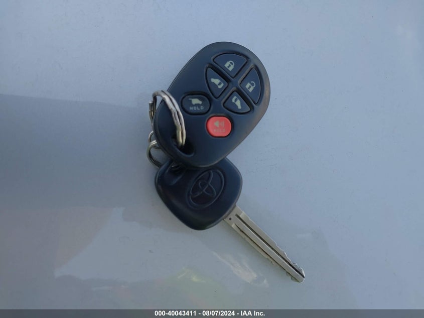 2008 Toyota Sienna Xle/Xle Limited VIN: 5TDZK22C78S210303 Lot: 40043411