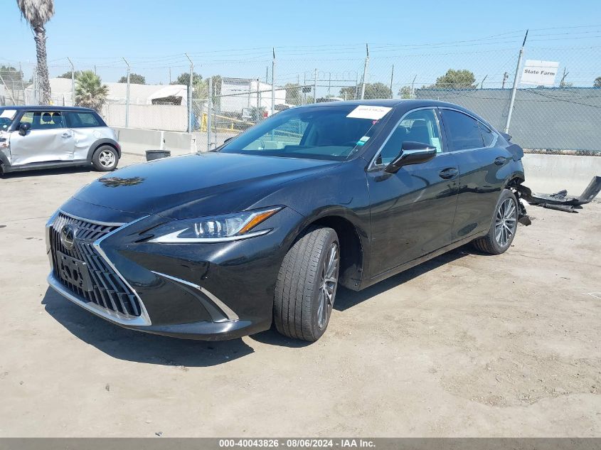 58ADA1C14PU032532 2023 LEXUS ES - Image 2