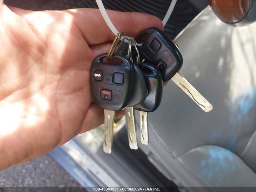 2005 Lexus Es 330 330 VIN: JTHBA30G655135643 Lot: 40043991