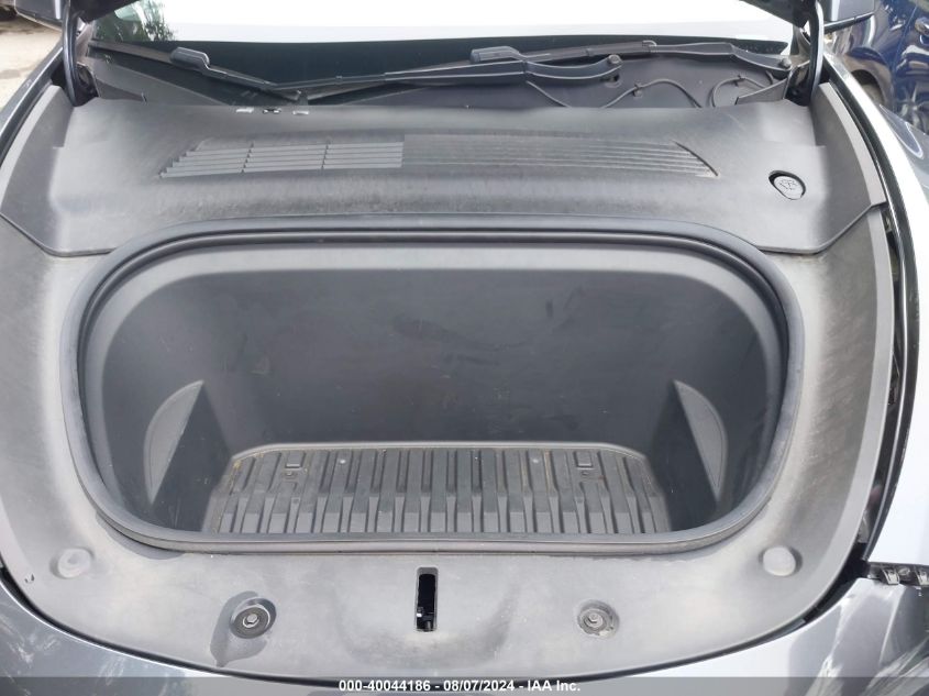 VIN 5YJYGDEE9LF031540 2020 TESLA MODEL Y
