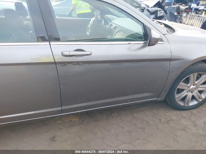 2013 Chrysler 200 Touring VIN: 1C3CCBBB2DN516341 Lot: 40044275