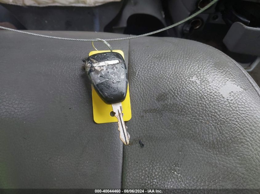 2005 Chrysler Town & Country Touring VIN: 2C4GP54L35R180289 Lot: 40044460