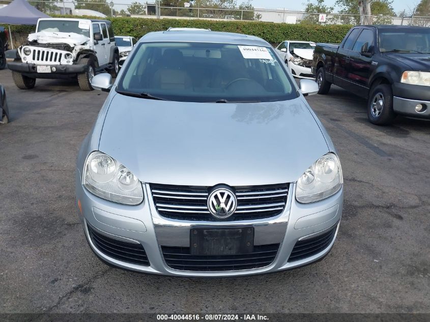 2009 Volkswagen Jetta Se/Sel VIN: 3VWRM71K89M014305 Lot: 40044516