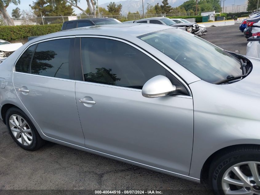 2009 Volkswagen Jetta Se/Sel VIN: 3VWRM71K89M014305 Lot: 40044516